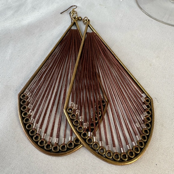 Long ultra chic boho thread bead dangle earrings - Picture 7 of 7